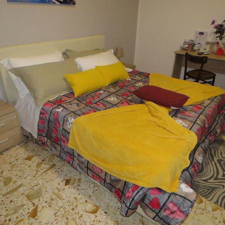 B & B Leti Battipaglia Exterior foto